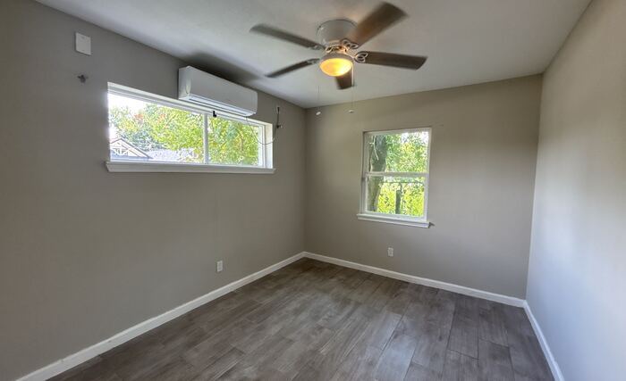 Building Photo - 3028 Francis St