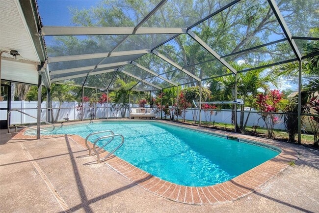 Building Photo - 2315 Minneola Rd