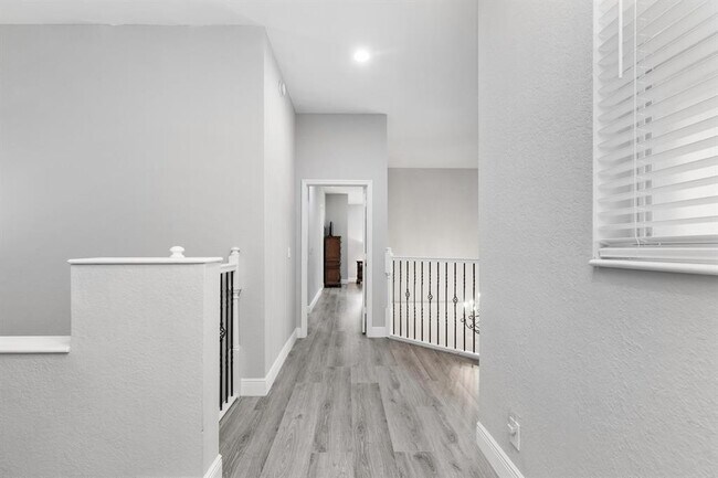 Building Photo - 5755 NW 120th Ave