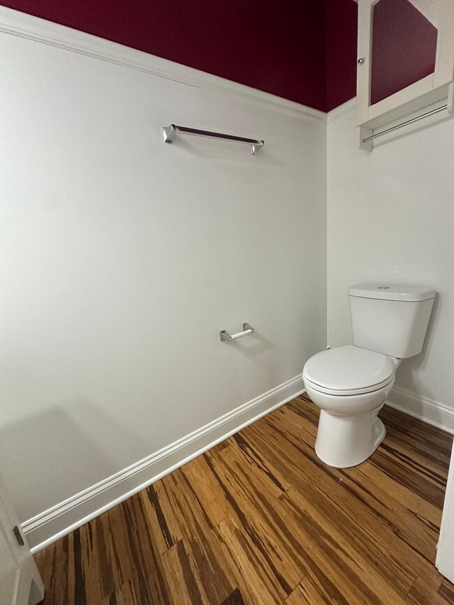 Building Photo - Move-In Ready 3Br 2Ba