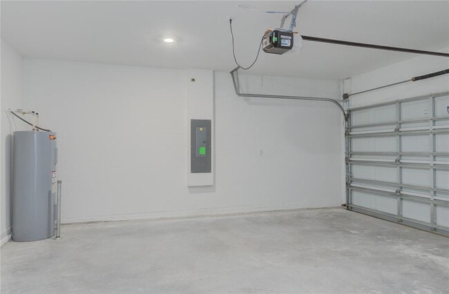 Building Photo - 1492 Cumberland Ave