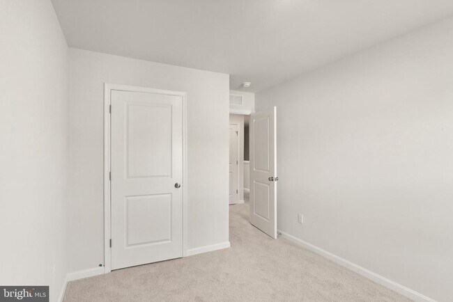 Building Photo - 138 Willett Holw St