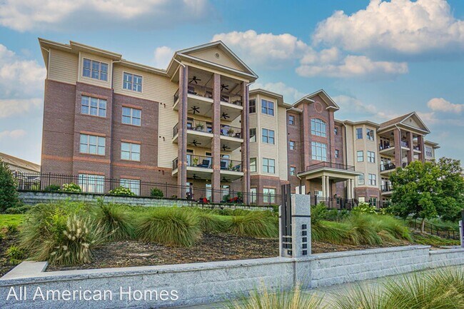 Building Photo - 3 br, 2.5 bath House - 220 HUGH SHELTON LO...