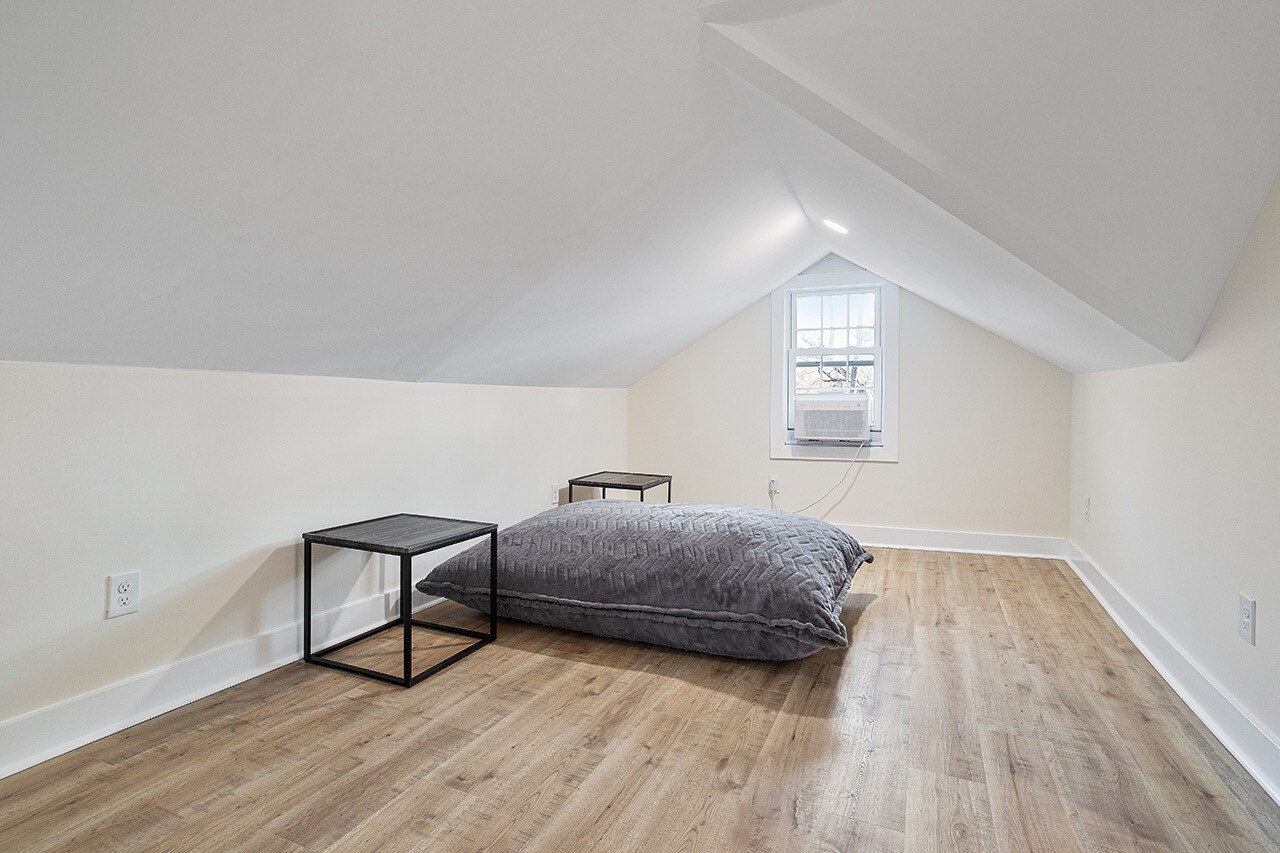 Finished Attic - 4112 Saint James Church Rd