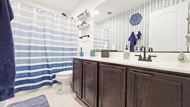 Building Photo - Beautifully updated home in Las Brisas Community of Goodyear!