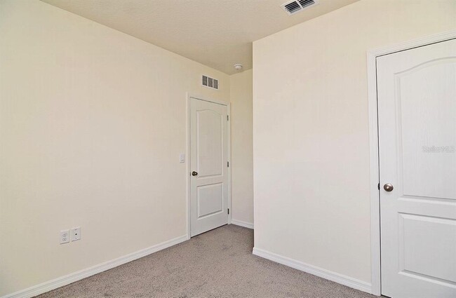 Building Photo - 4901 Panga Ave