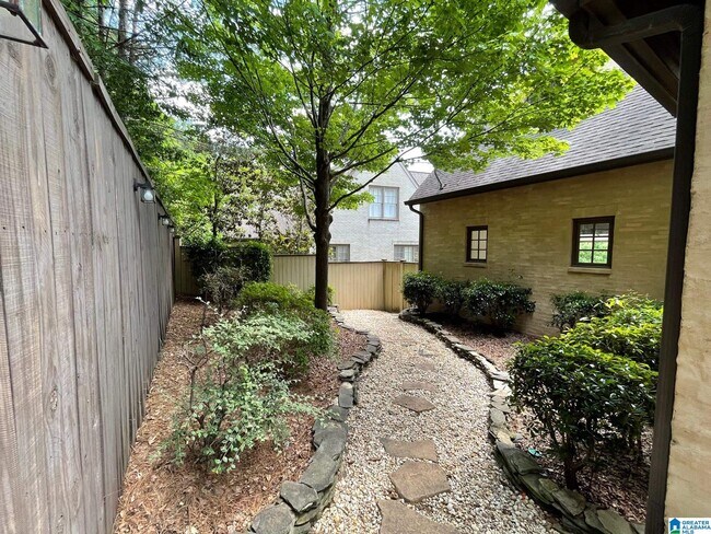 Building Photo - 309 Stonebrook Cir