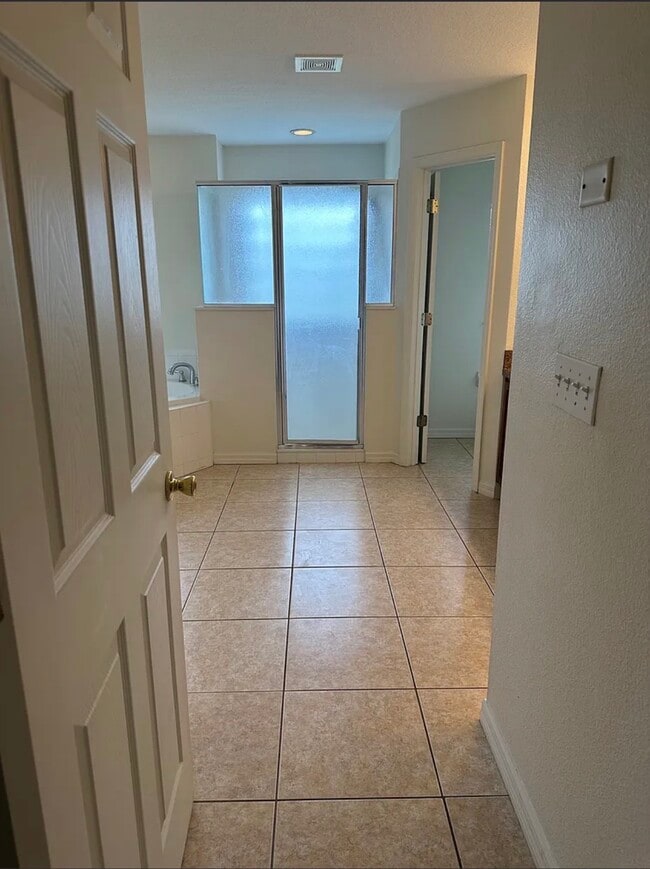 Building Photo - 23 Reidsville Dr