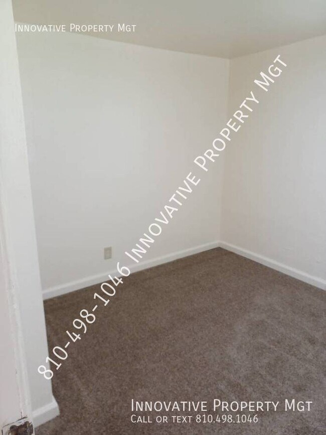 Building Photo - 1133 W Buder Ave