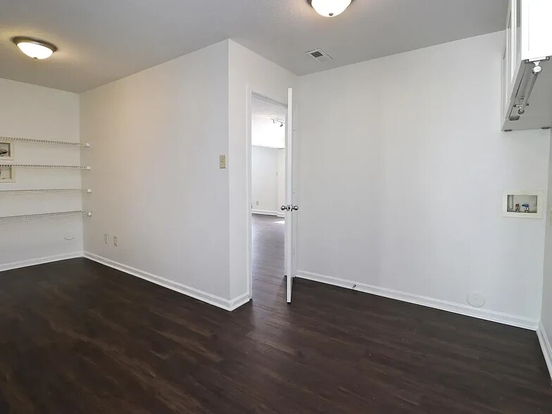 Building Photo - 3609 McDuff Ct