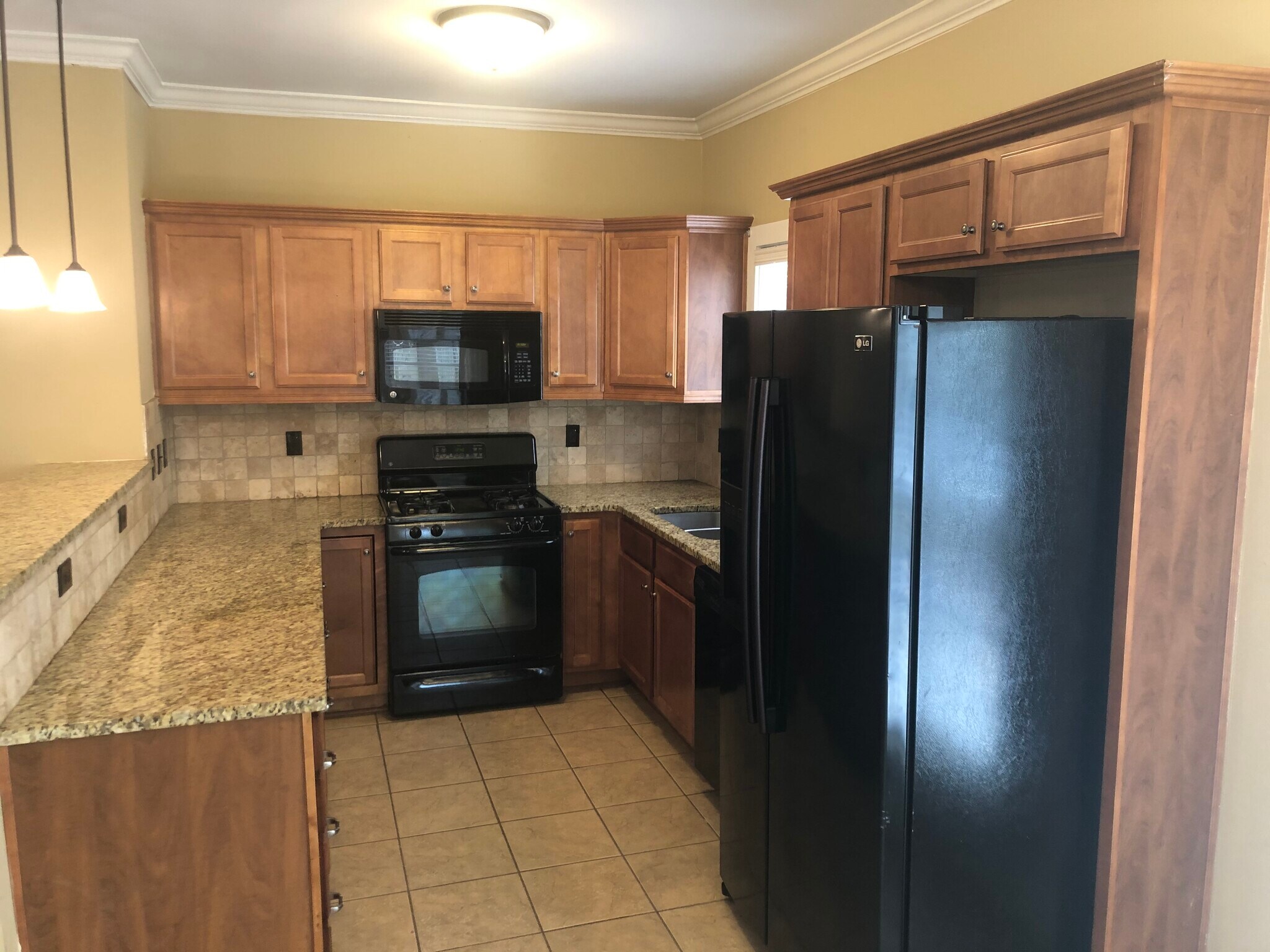 Kitchen - 3947 River Pointe Ln