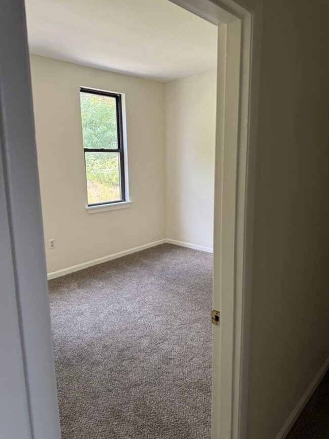 Building Photo - 939 Lamont St