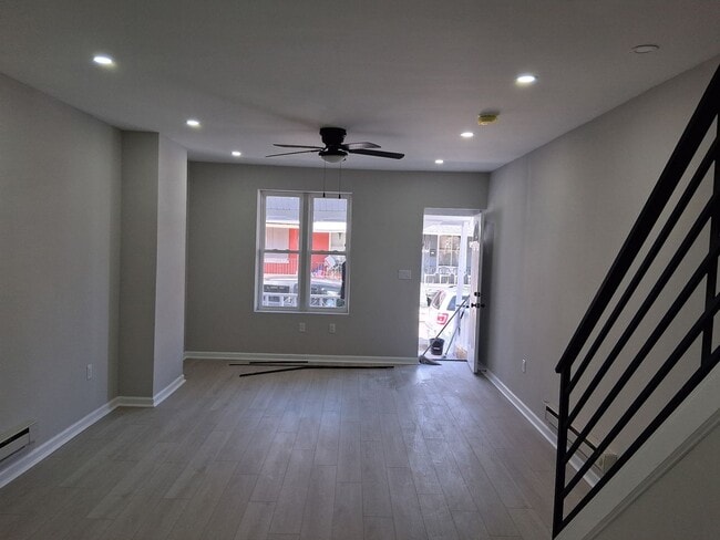 Building Photo - Beautiful Newly Renovated 4 Bedroom Home Now Available in Mantua