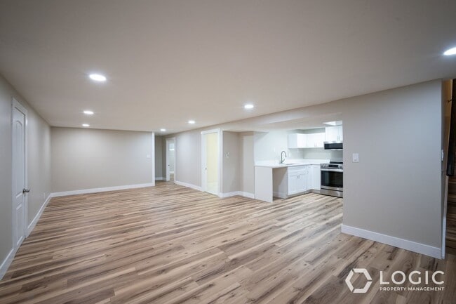 Building Photo - 19 E 1300 S