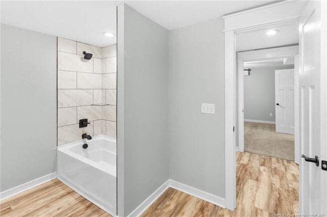 Building Photo - 505 Cross St