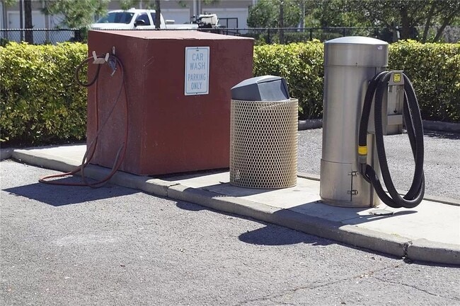 Carwash Station - 10265 Gandy Blvd N