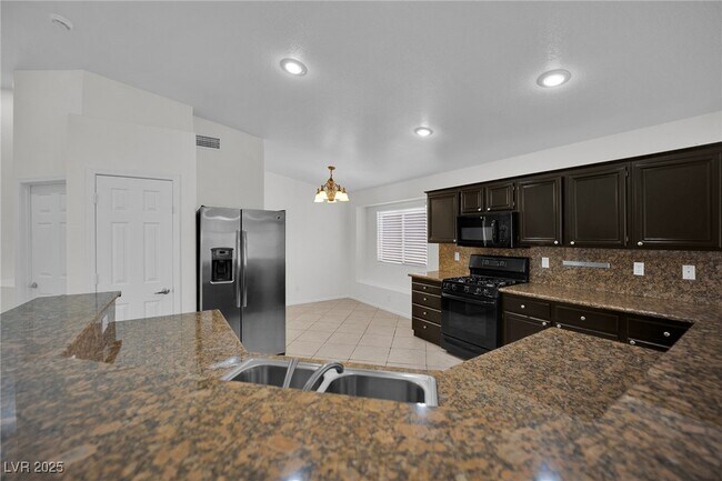 Building Photo - 1542 Misty Sky Dr