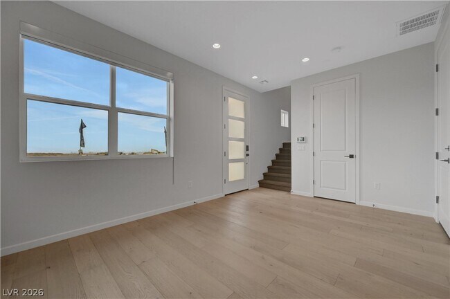 Building Photo - 3348 Esker Rdg Ave