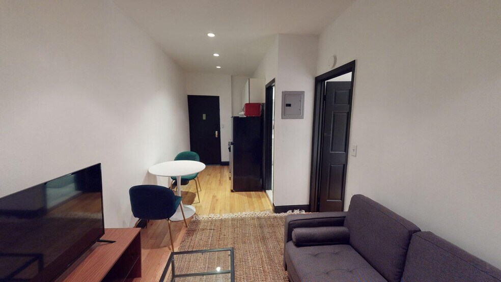 Building Photo - 20 Avenue A