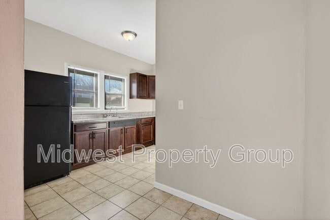 Building Photo - 5978 Laurette Ave