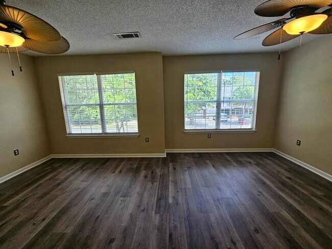 Building Photo - 357 Crooked Pine Trail