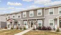 Building Photo - 3 Bedroom Townhome Available August 1, 2026!