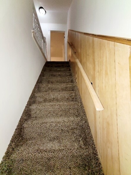 Building Photo - 1312 N Washington St