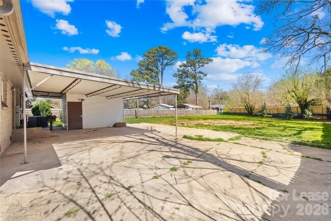 Building Photo - 4033 Woodgreen Terrace