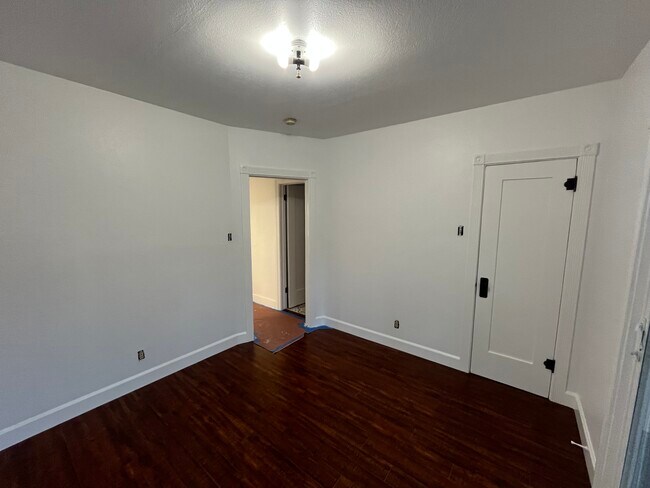 Building Photo - 3416 Cattaraugus Ave