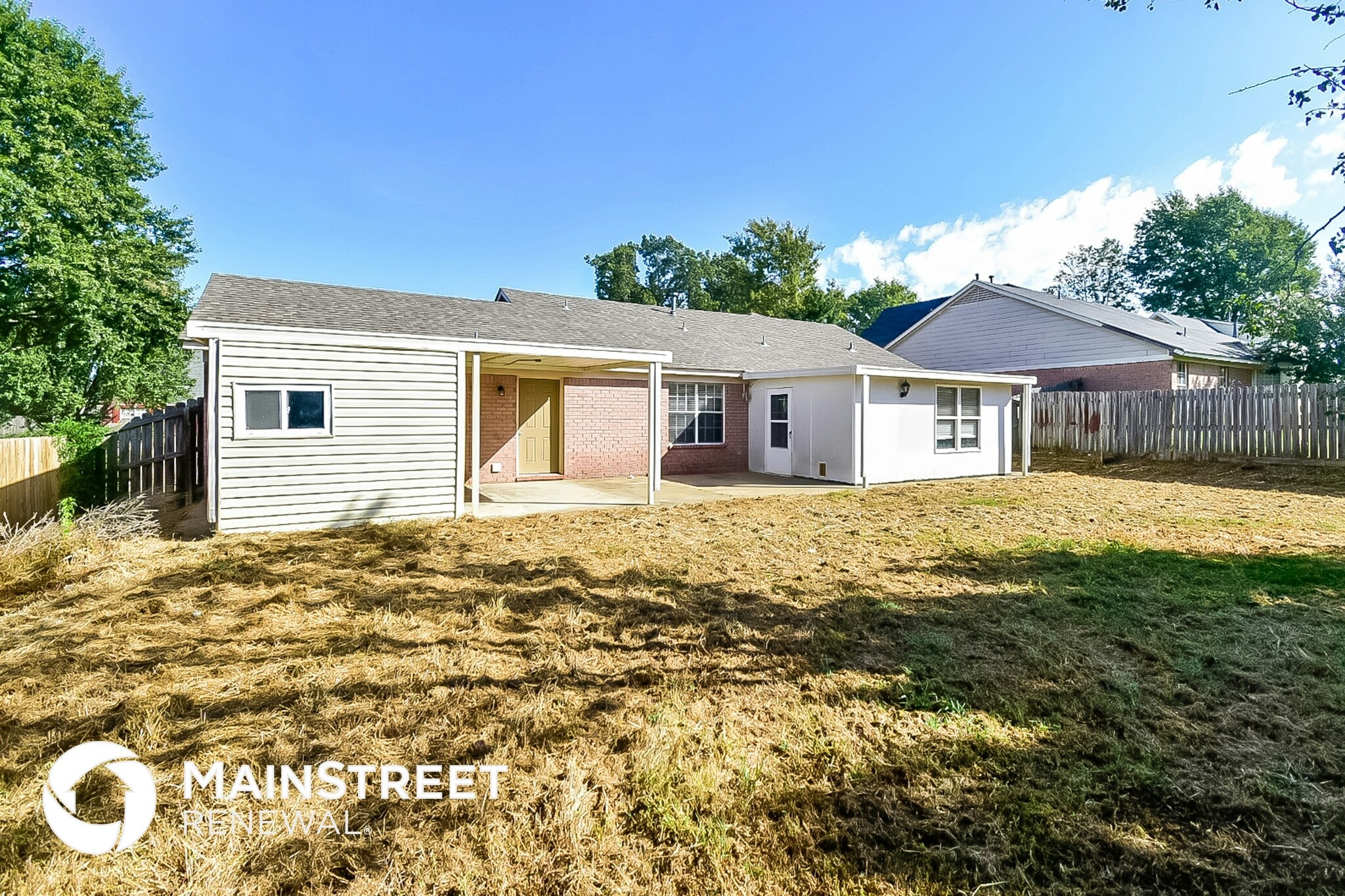 Building Photo - 4079 Shadow Oaks Dr