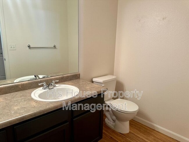 Building Photo - 6345 Chardonnay St
