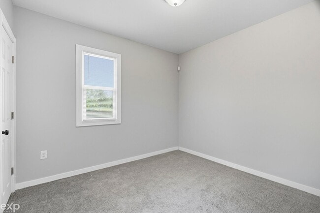 Building Photo - 13320 Jane Ave