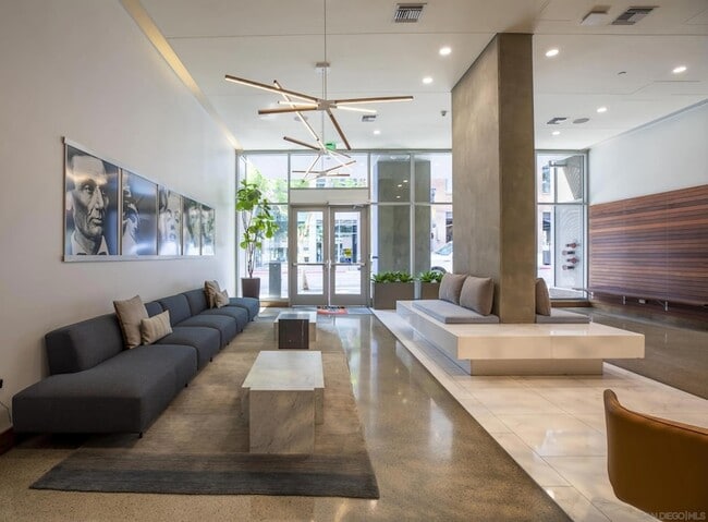 Building Photo - 321 Tenth Ave