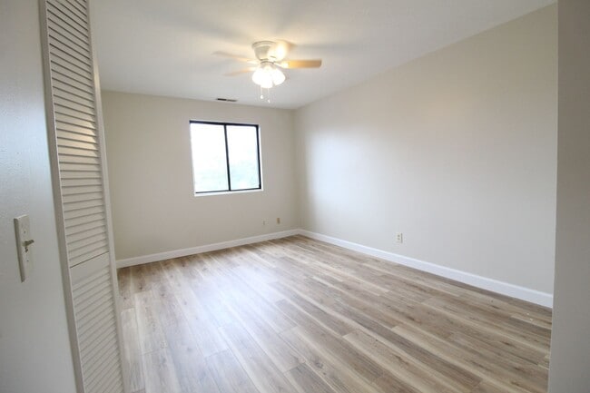 Building Photo - 1018 Blue Ridge Dr