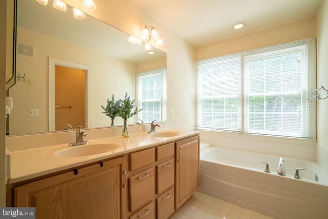 Building Photo - 4215 Timber Meadow Dr