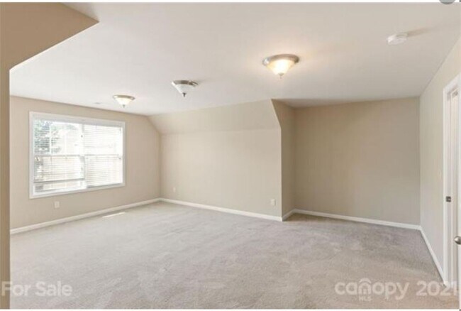 Building Photo - 6126 Trailwater Rd