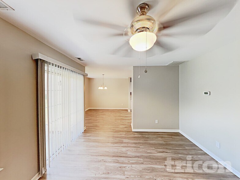 Building Photo - 4019 Black Locust Terrace