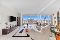 Building Photo - 21055 Yacht Club Dr