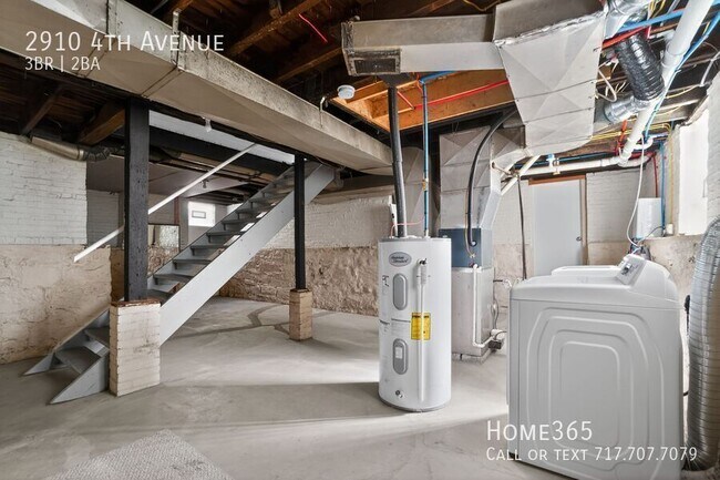 Building Photo - 2910 4th Ave