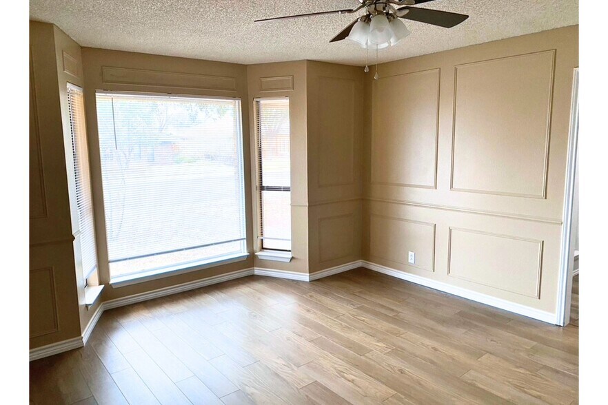 Dining Room - 4406 Parkhurst Dr