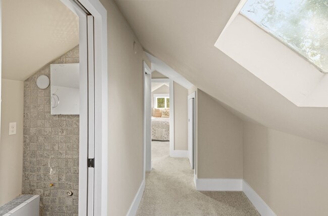 Building Photo - 9547 Wallingford Ave N