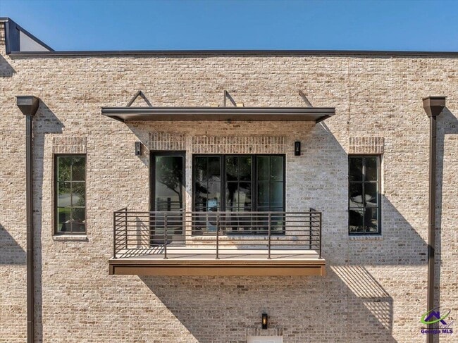 Building Photo - 1009 Northside Dr