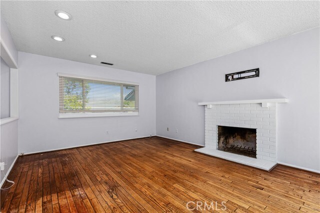 Building Photo - 668 Patricia Dr