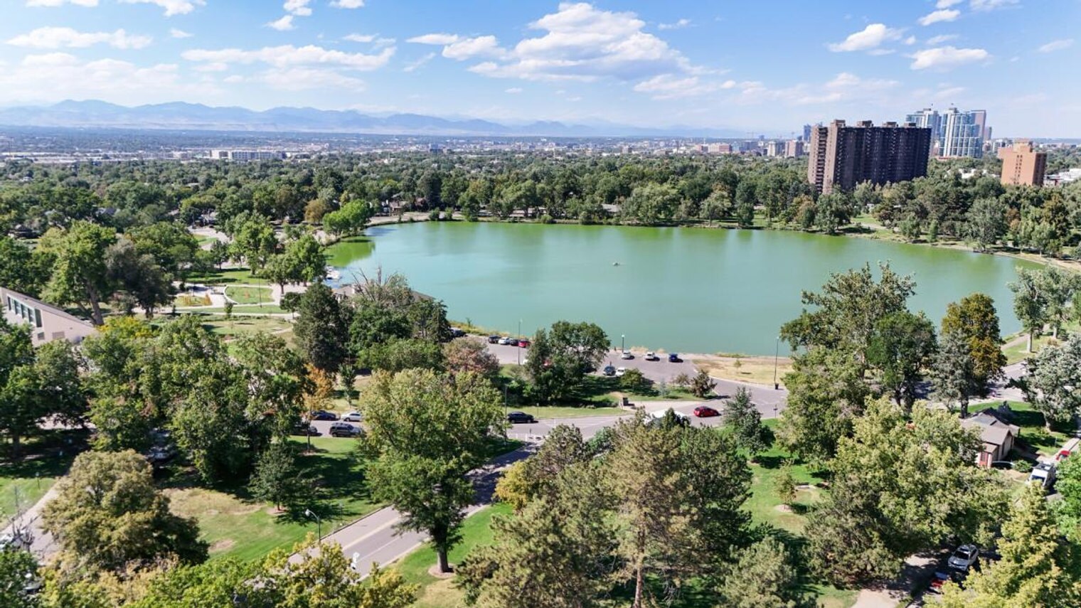 Building Photo - 730 E Alameda Ave