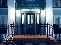 Building Photo - 12840 University Crescent