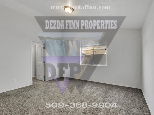 Building Photo - Recently Built, 3 Bed, 2 Bath, 1 Level Spo...