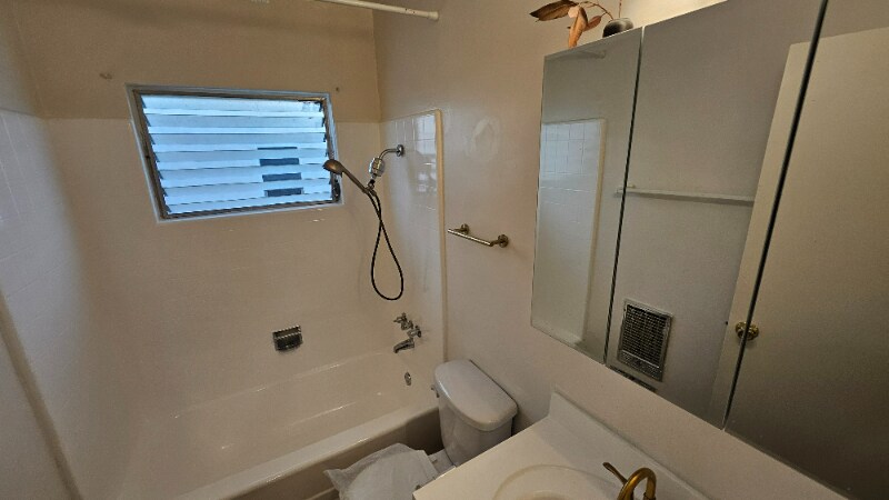 Building Photo - 8315 Clinton Ave