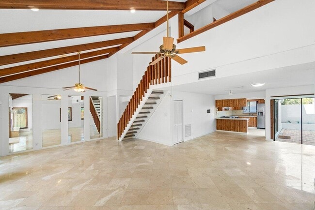 Building Photo - 3015 Florida Blvd