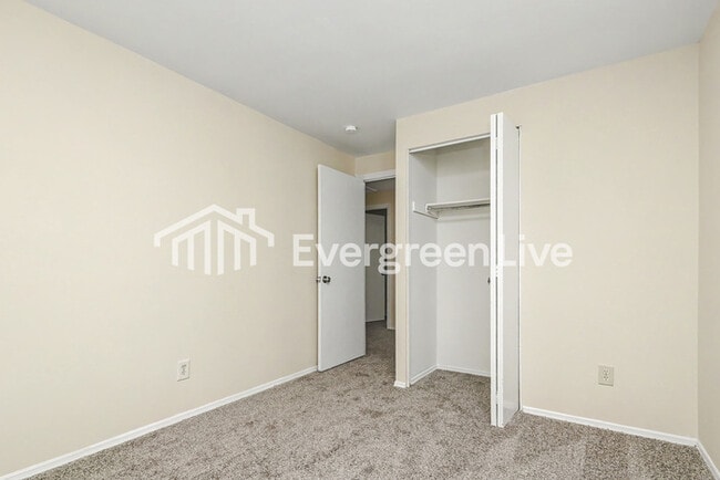 Building Photo - 8305 Mt Carmel St