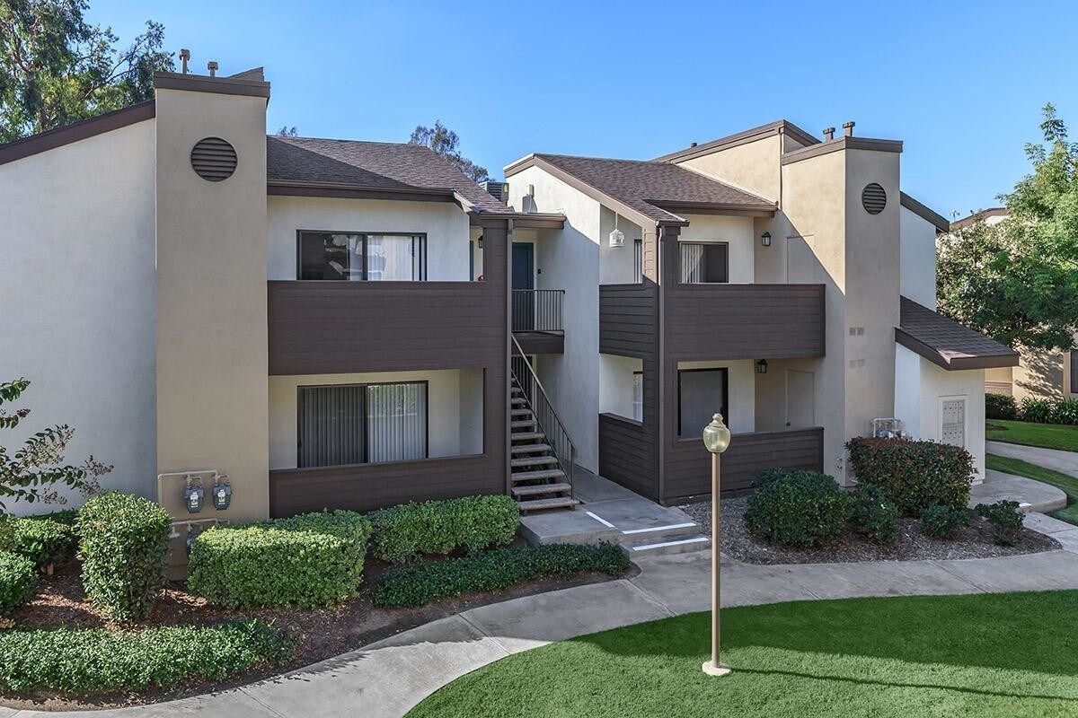 The Landing At Long Beach Long Beach Ca Apartment Finder